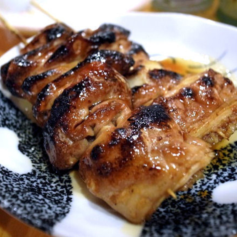 シロ(やきとん まるば)