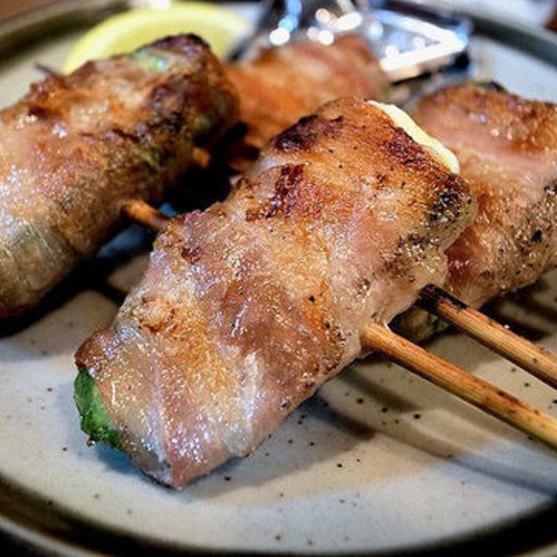 チーズ入り ピーマン肉巻き(鳥やす本店)