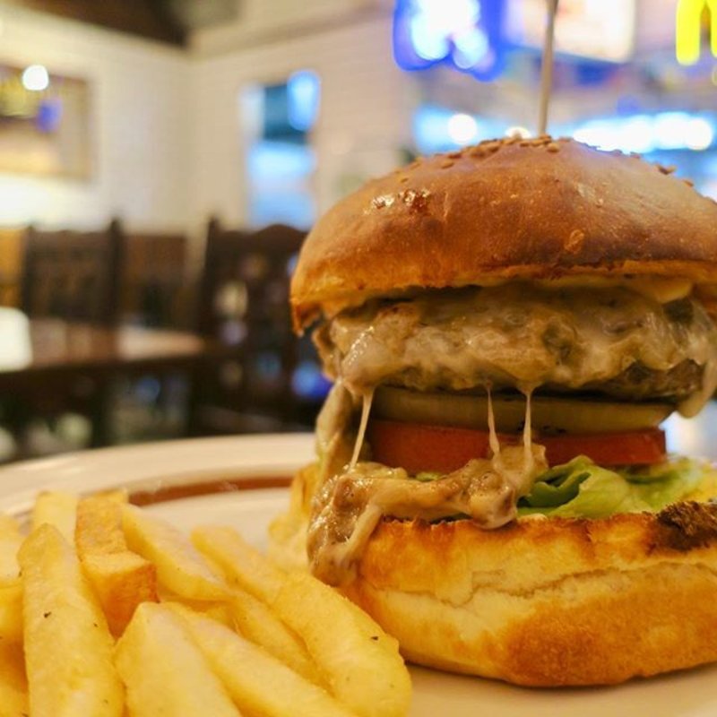 マッシュルームベーコンバーガー(オールドニューダイナー)