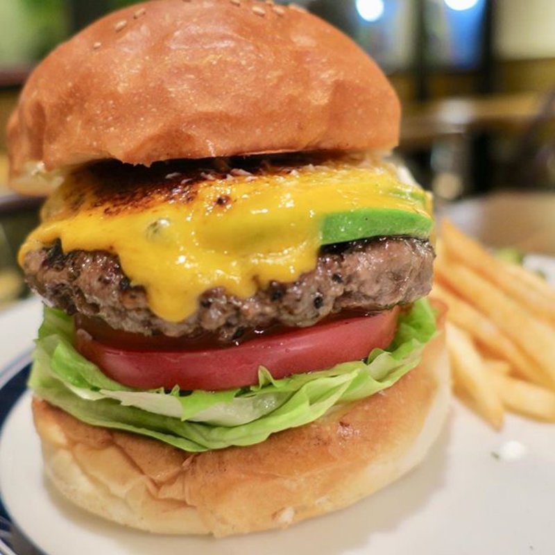 アボカドチーズバーガー(ファンゴー)