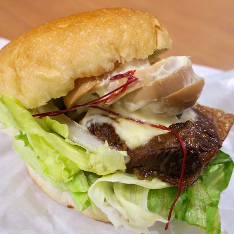 めちゃうま赤松角煮バーガー(赤松パーキングエリア（上り線）モテナス )