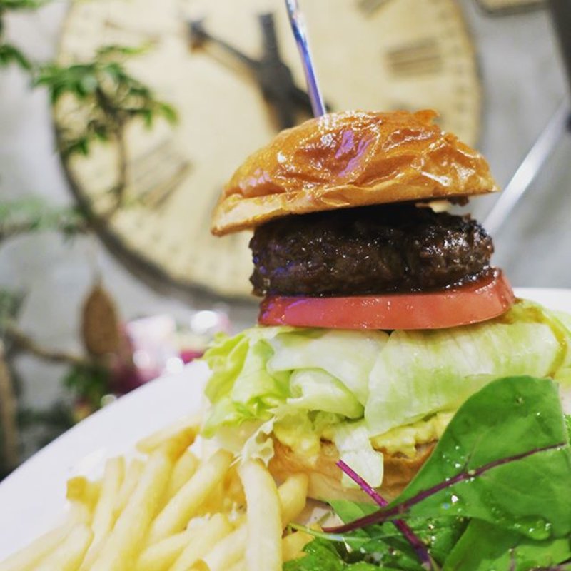 元祖宮崎黒毛和牛バーガー(BURGERS )