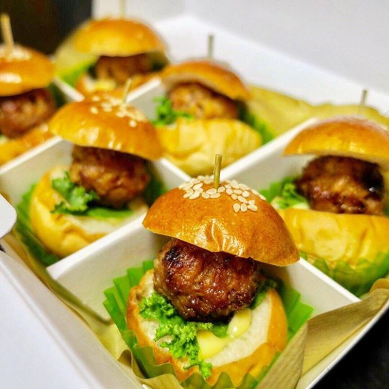 ミニバーガー(焼鳥YAMATO)