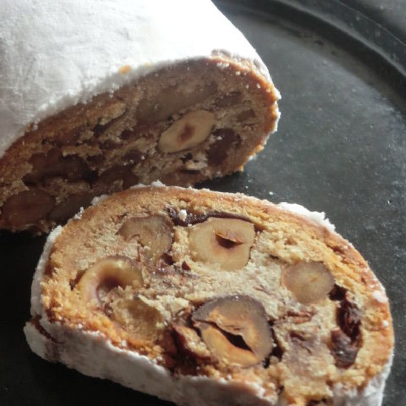 シュトレン(国産オーガニック小麦のパン屋 Trente Trois(トランテ トロワ ))