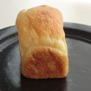 クリームパン(いちかわ製パン店)