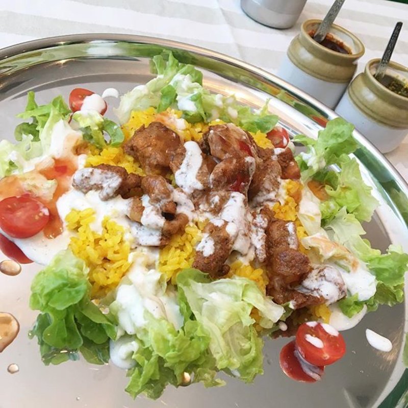 チキンオーバーライス(スパイスカレーと酒のアテ トリステッサ)