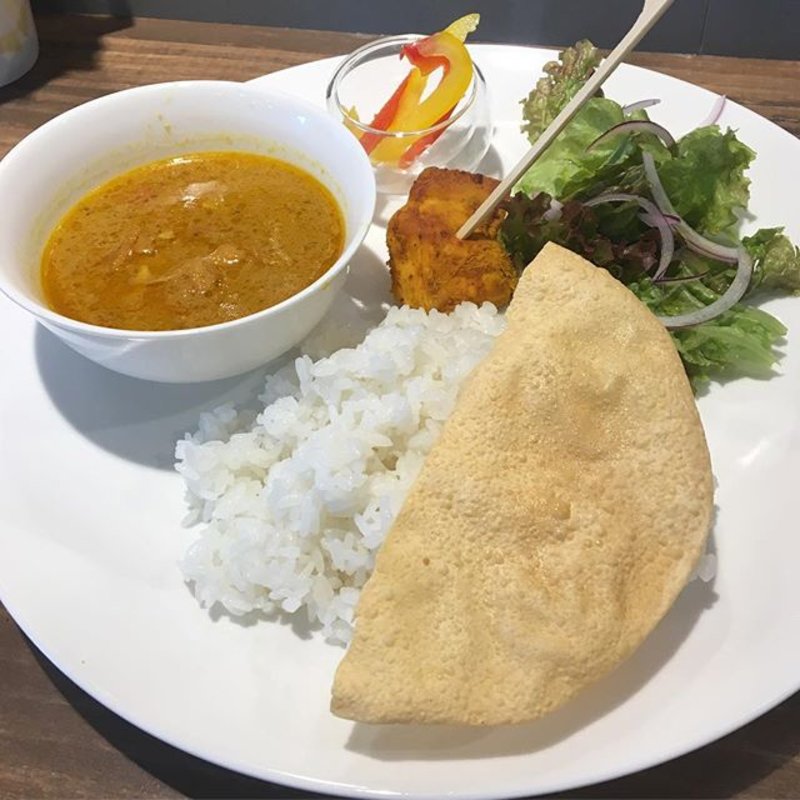 カルダモン&チキンカレーセット(ゴーダカフェ)