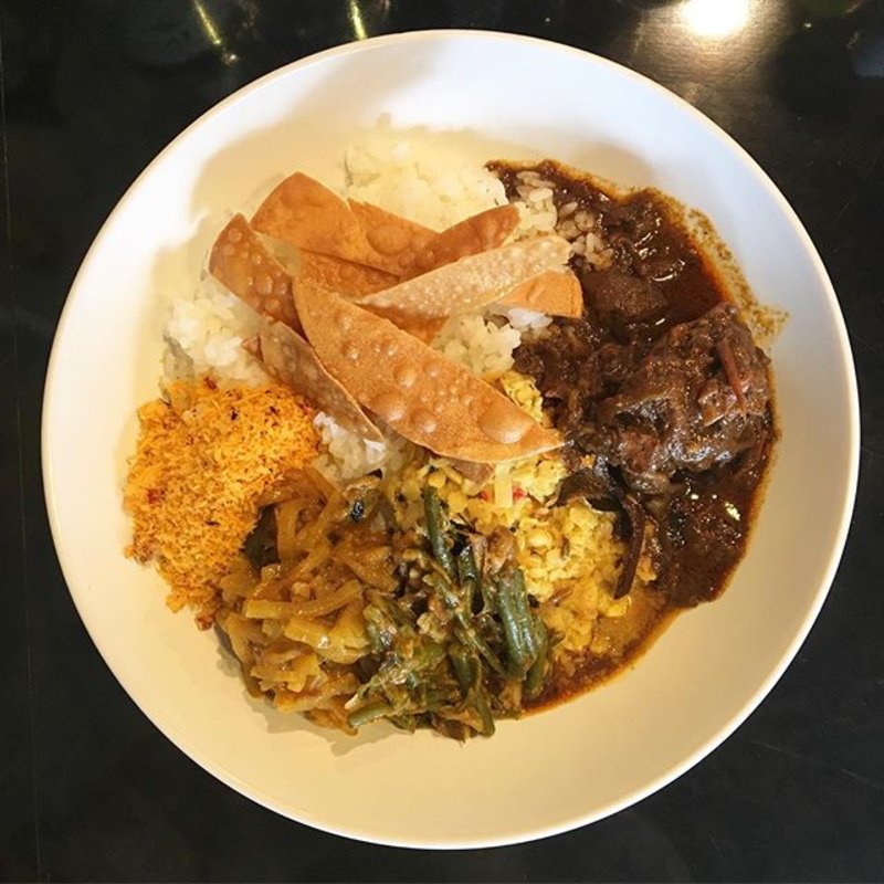 アーユルヴェーダライズ＆カレープレート(Apsara Restaurant&Bar (アプサラ レストラン&バー))