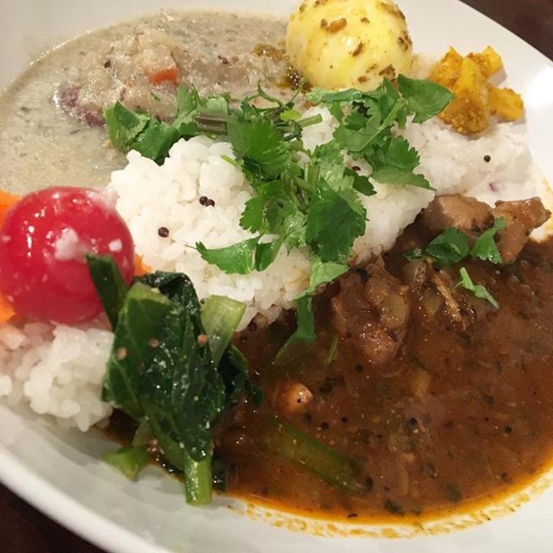 2種盛りカレー(カレーの惑星 )
