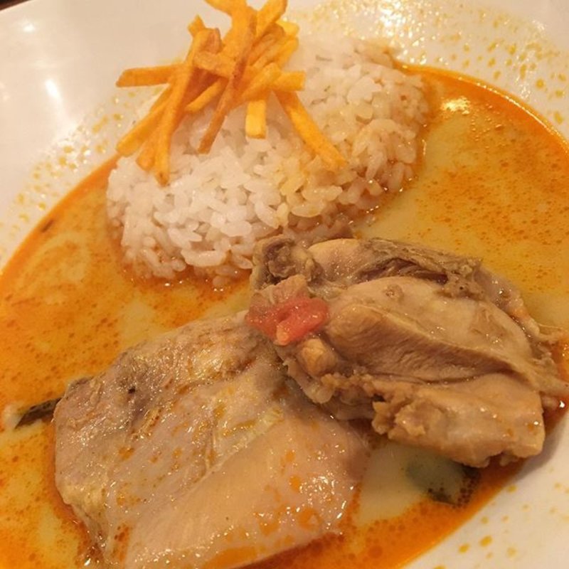 チキンカリー　ディナー(cafe nook)