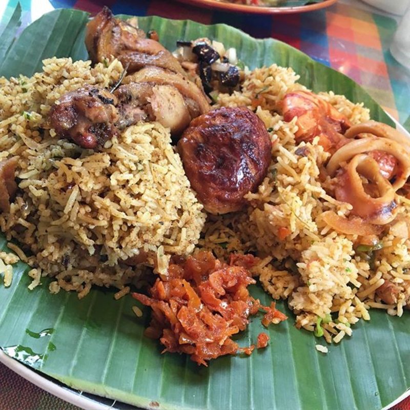 二周年記念お祝いランチプレート(シナモンガーデン)