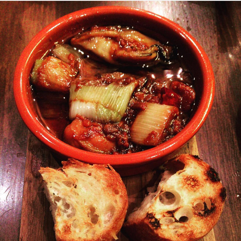 味噌牡蠣と下仁田ネギのアヒージョ(醸造科 oryzae)