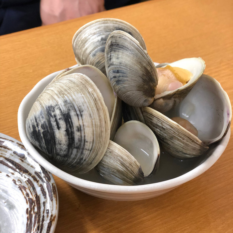 ホンビヌス酒蒸し(大衆酒場 馬越)