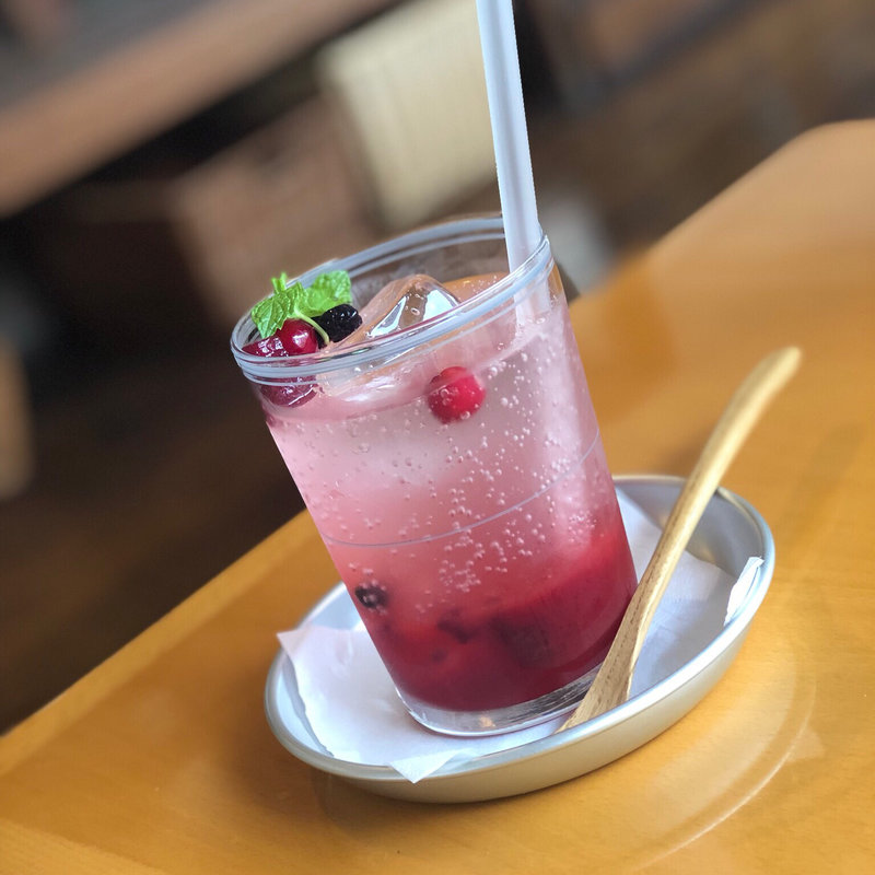 フランボワーズとベリーのソーダ(嵯峨野湯)