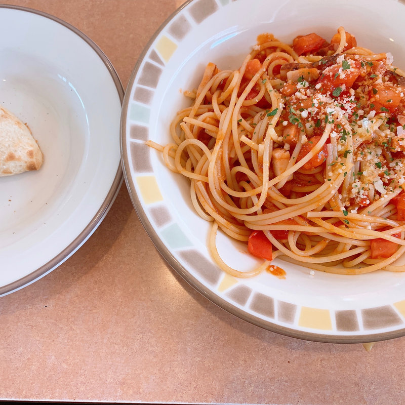 フレッシュトマトのスパゲッティ(サイゼリヤ)