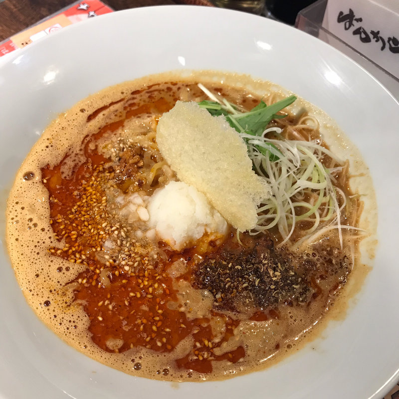 白胡麻麻辣担々麺(東京豚骨拉麺ばんから 池袋本店)