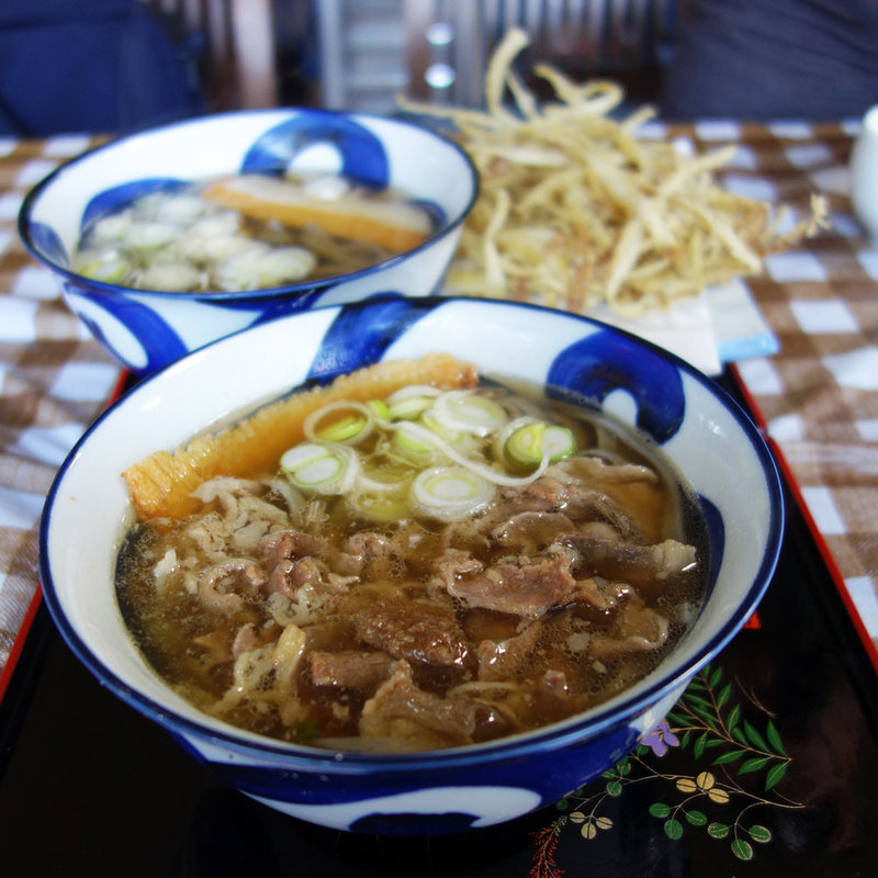 スタミナ肉肉肉うどん(荒津亭)
