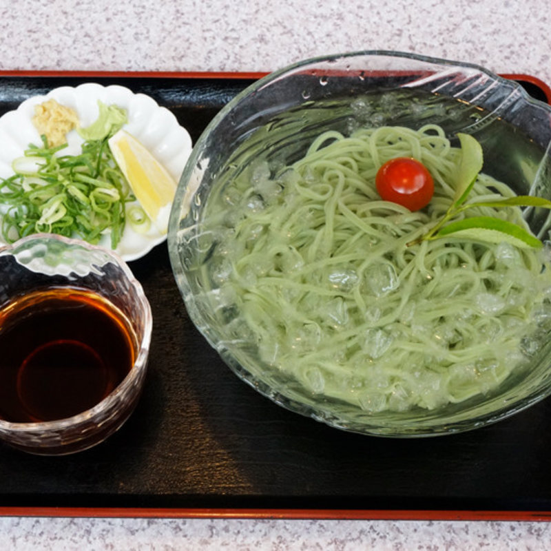 茶冷むぎ麺(うどん茶房 麺楽)