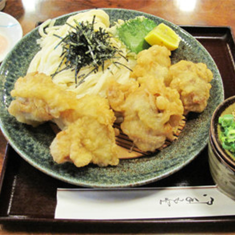 とり天ざるうどん950円＋温泉たまご100円(へんろみち )