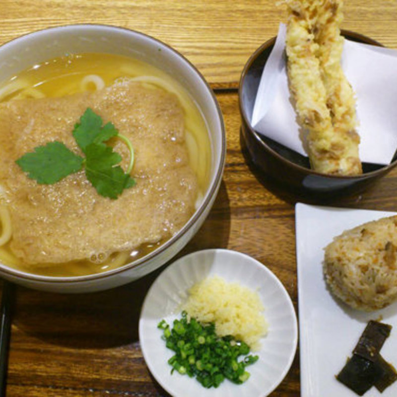 大判きつねうどん620円
ちくわ天80円
味おにぎり150円(志成)