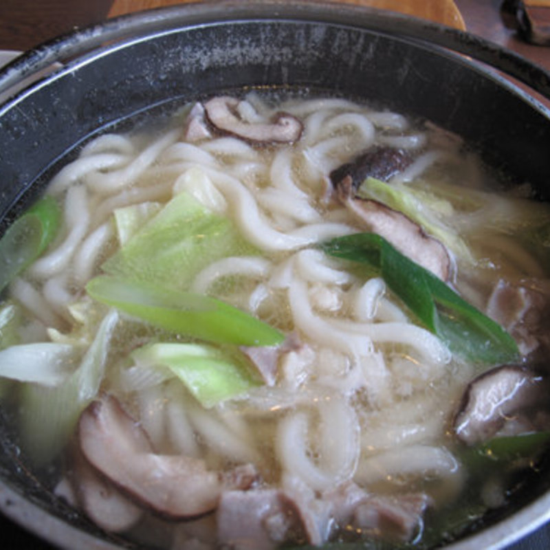 もつ煮込みうどん(スープ煮込・定食可)(こまどりうどん)