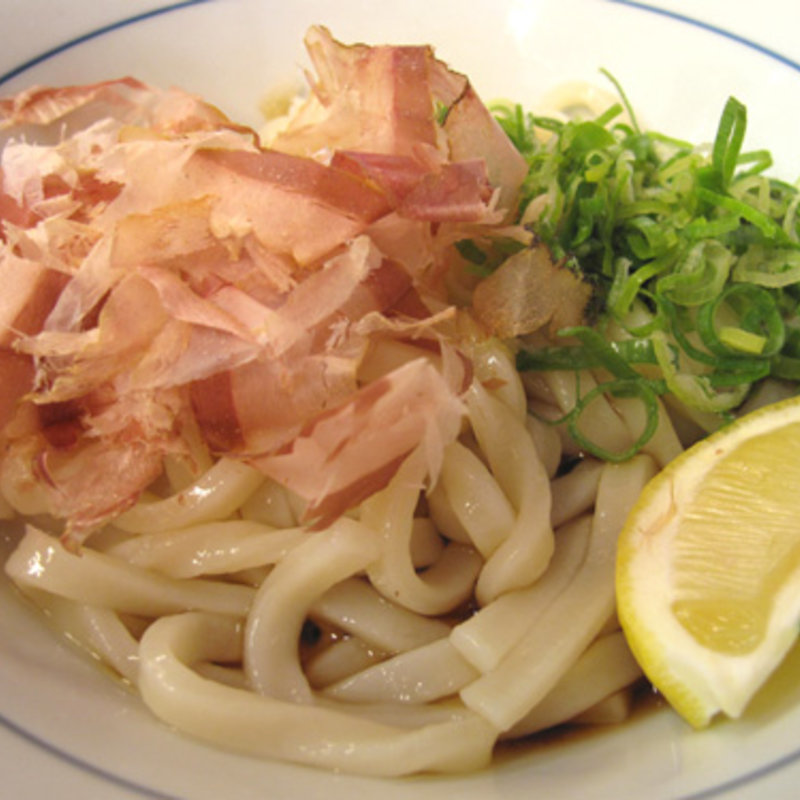 冷たいぶっかけうどん(麺乃庄 つるまる饂飩 福岡天神店)