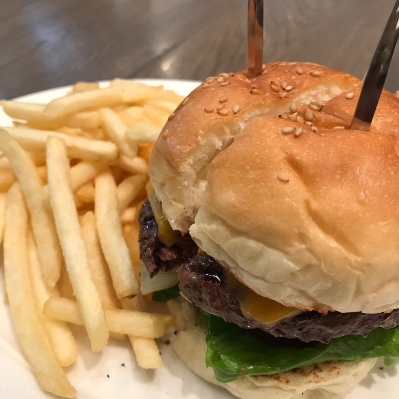 チーズバーガー(グラムズカフェ)