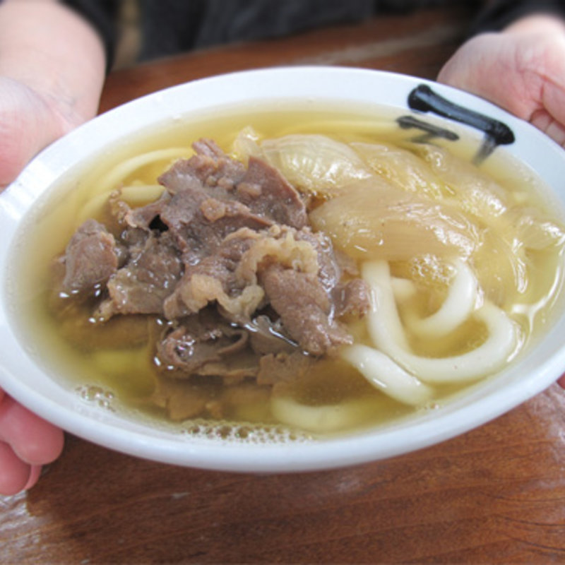 肉入りうどん(かねいしうどん)