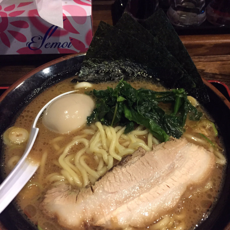 豚骨醤油ラーメン 並(上田らあめん はち )