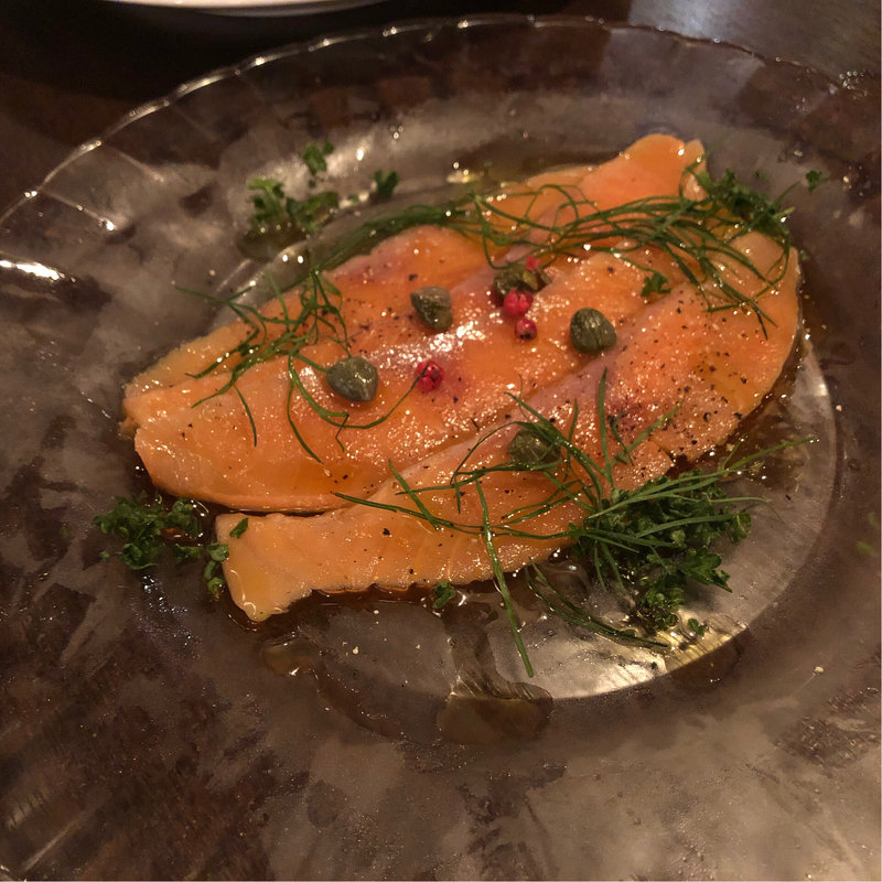 スモークサーモンのマリネ ディル風味(sol saliente （ソルサリエンテ）)