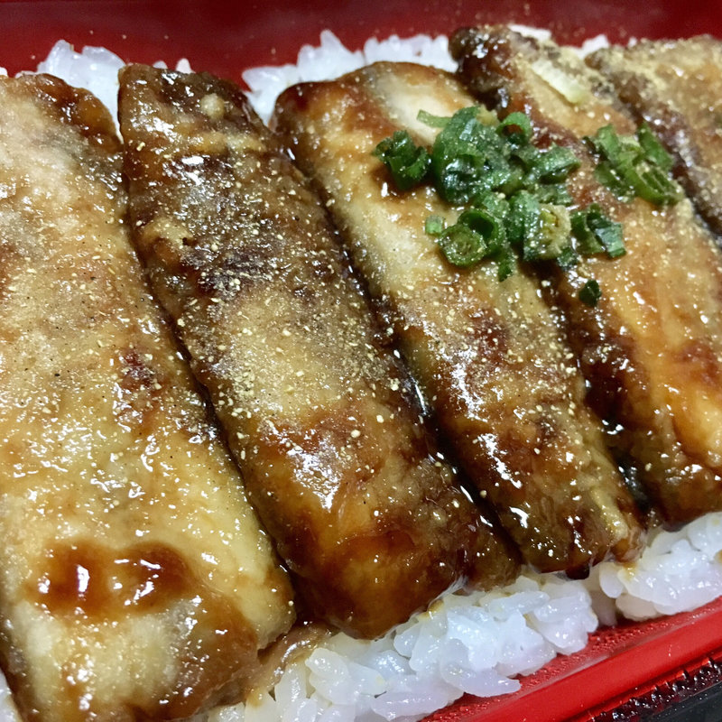 ホットシェフ さんまの蒲焼重(セイコーマート 山鼻9条店)