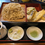 旬の魚介と夏野菜の天せいろ(吉祥寺やぶ)