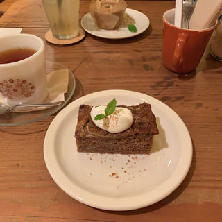 (モダナークファームカフェ)