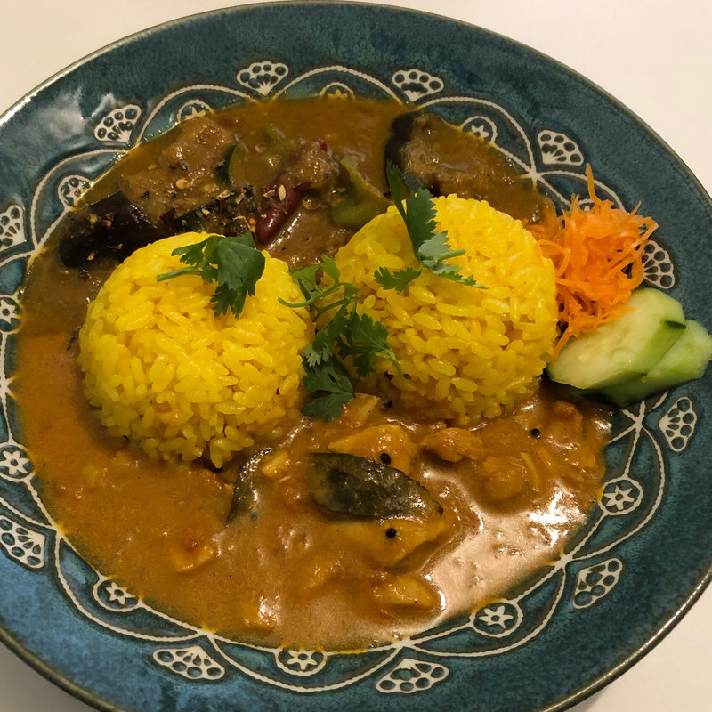 南インドのケララカリーVer.3&夏野菜と豚カリー2種盛(カレーとワインカリー屋MARU)