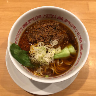 (担担麺の掟を破る者)