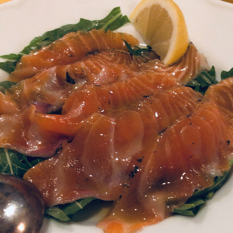 サーモンのマリネ(イル ボッカローネ)