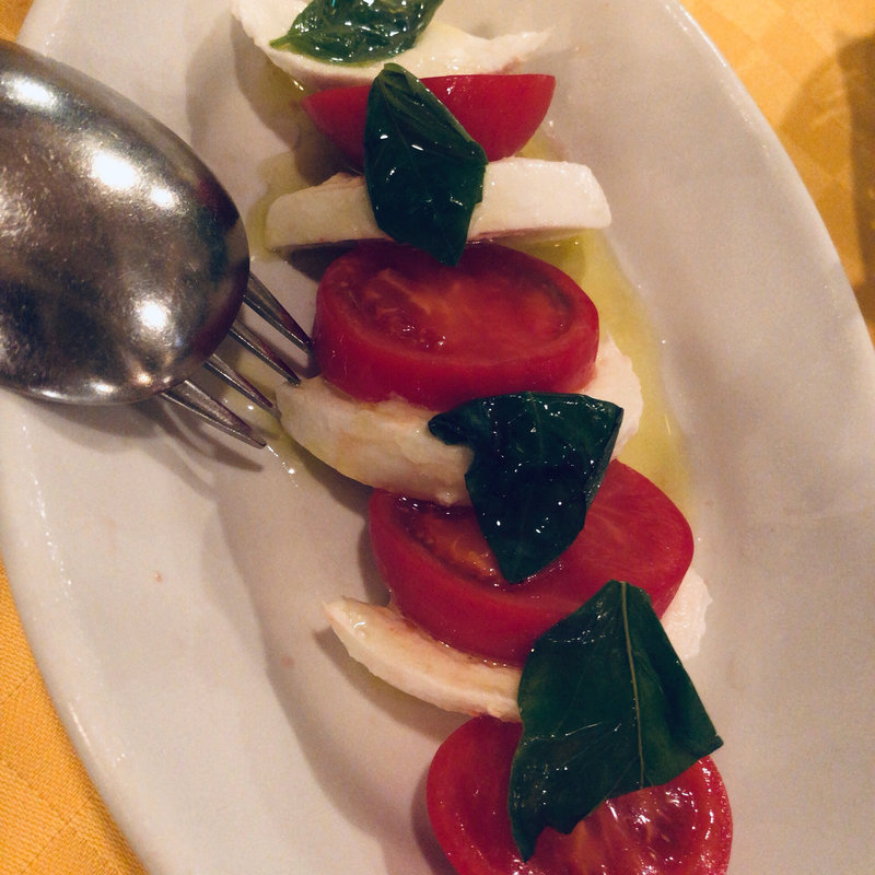 カプレーゼ(イル ボッカローネ)