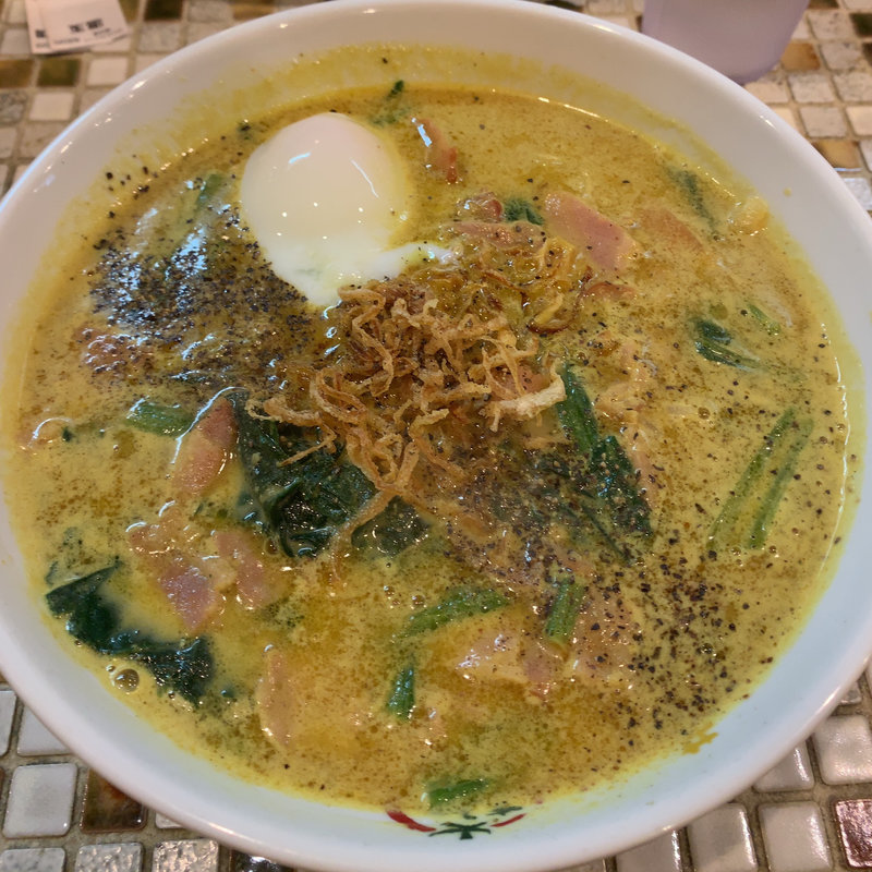 カレーカルボ麺with温玉(黄金バンカ麺　大塚店)