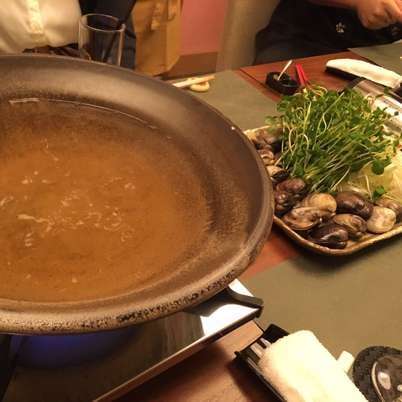 蛤しゃぶしゃぶ(桑名産天然蛤料理 貝新商店 （クワナサンテンネンハマグリリョウリ カイシンショウテン）)