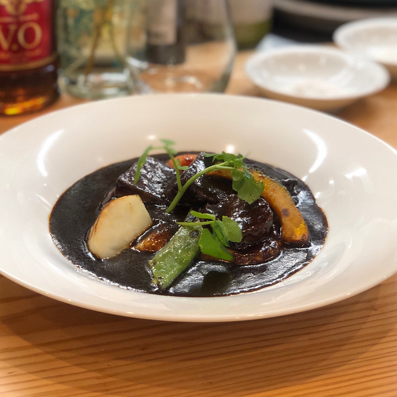 究極の黒毛和牛ビーフシチュー(kitchen俊貴)