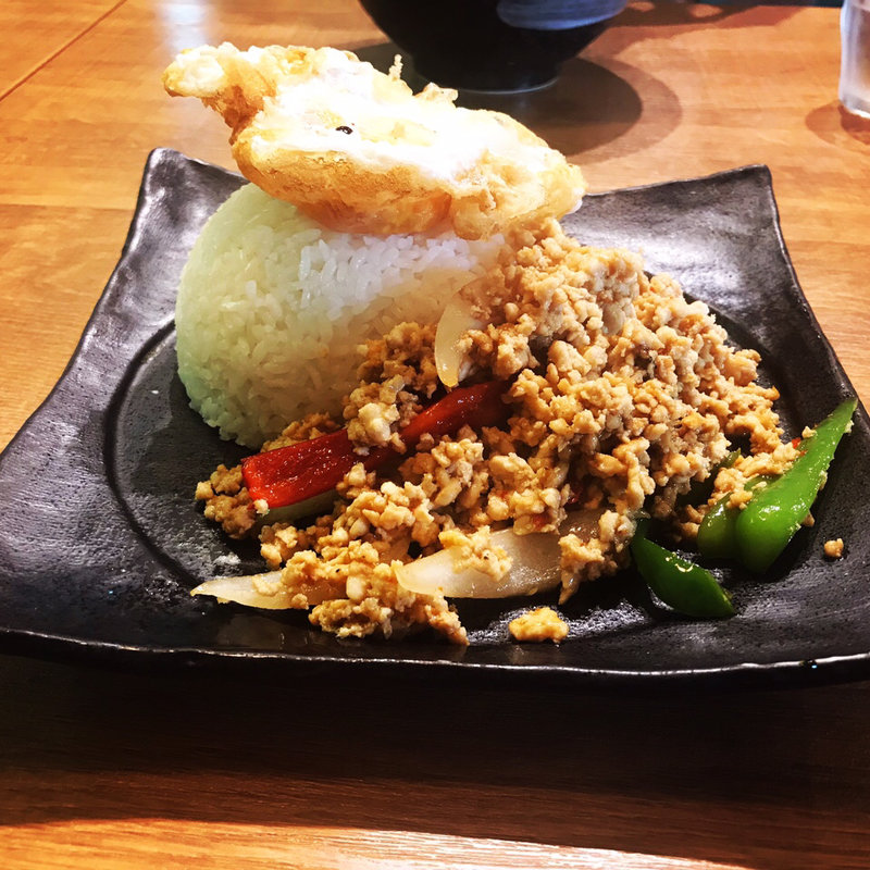 ガパオライス(タイ屋台料理&ヌードル オシャ)