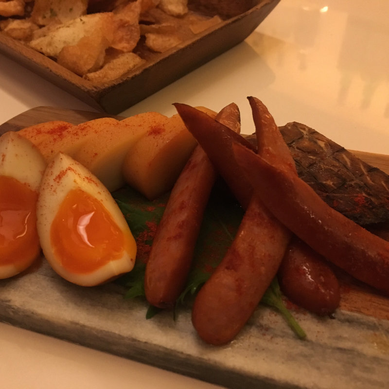 燻製の盛り合わせ(CUBE BAR)