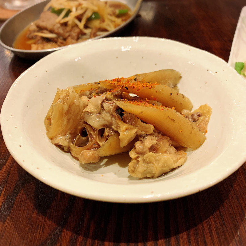 豚軟骨の煮込み( 灼味噌らーめん 八堂八（やどや）)