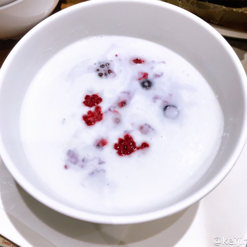 本日のココナッツミルク タピオカ入り(添好運 日比谷店)