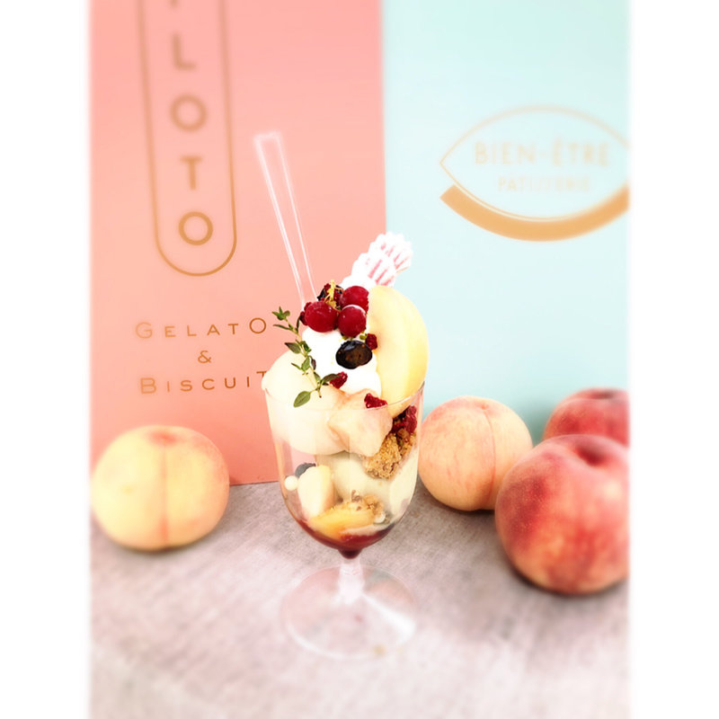 白桃 & ピスタチオ パフェ(東武百貨店 池袋店 催事場)