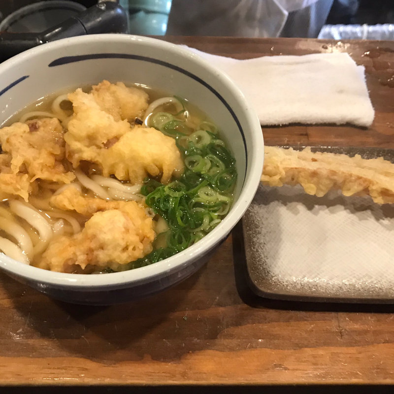 とり天ちくわ天うどん(おにやんま　五反田本店)