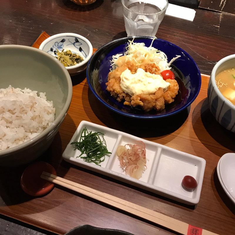 冷汁とチキン南蛮定食(赤坂うまや)