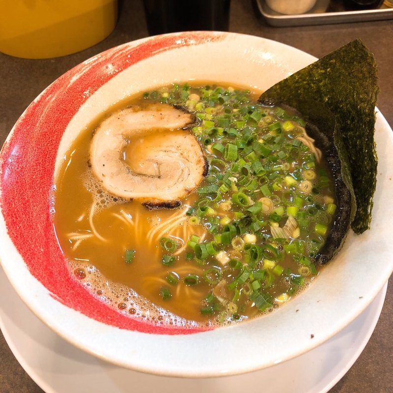 豚骨らーめん(しらしん軒)