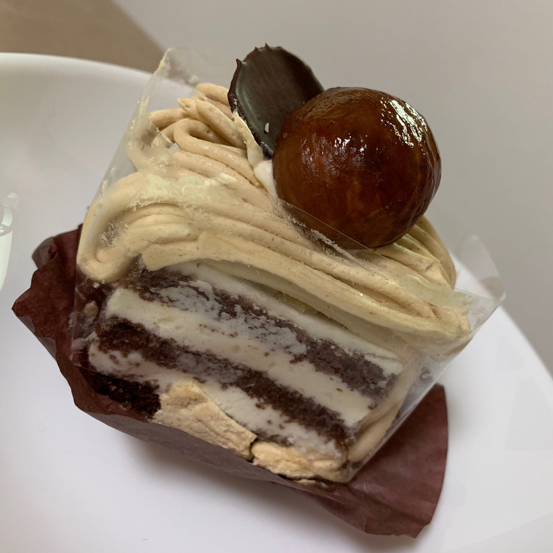 マロンのケーキ(菓子工房 yamao （カシコウボウ ヤマオ）)