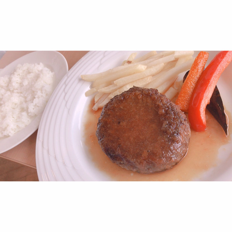 ハンバーグ(オランジュ・ブルー)